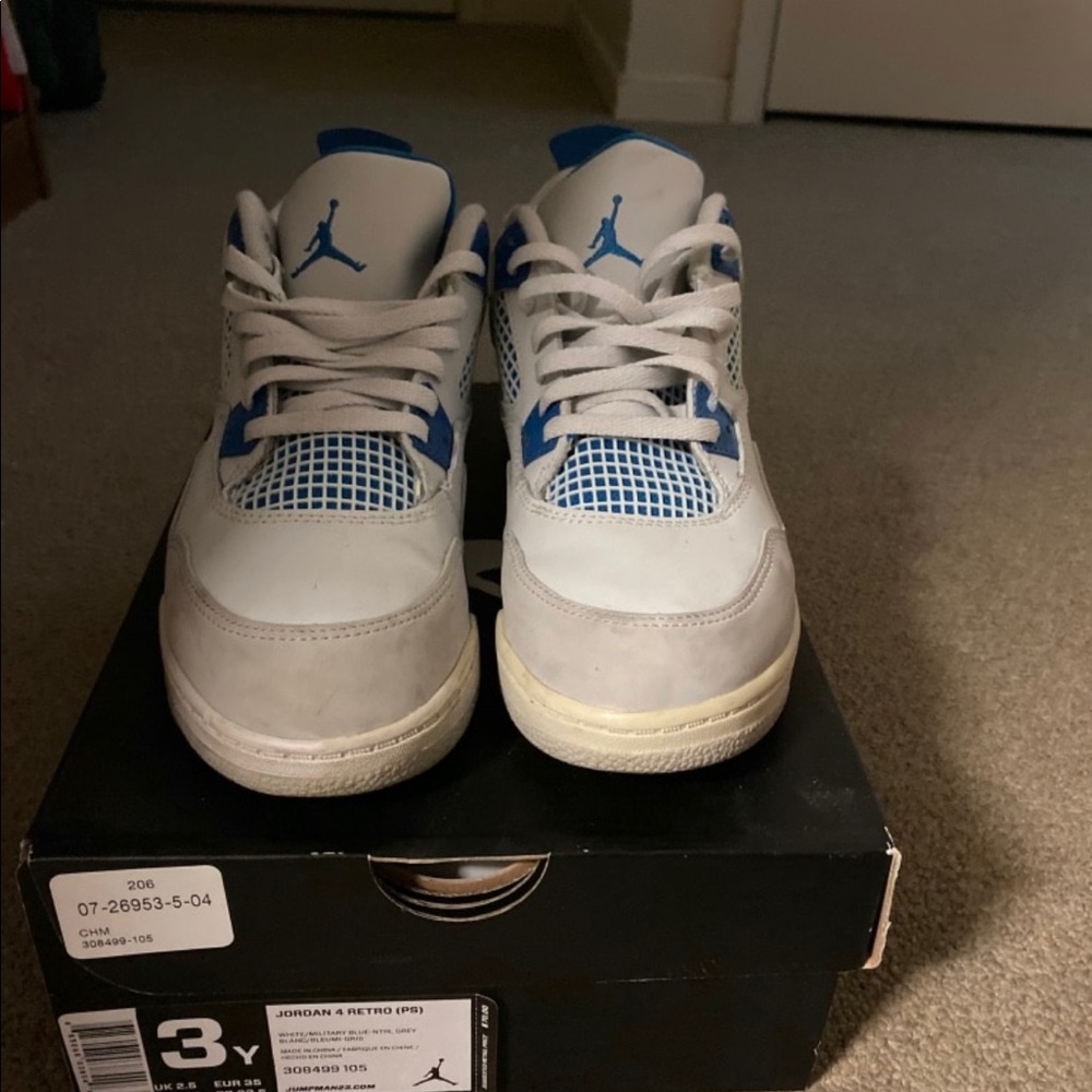 Military 4's size 3Y